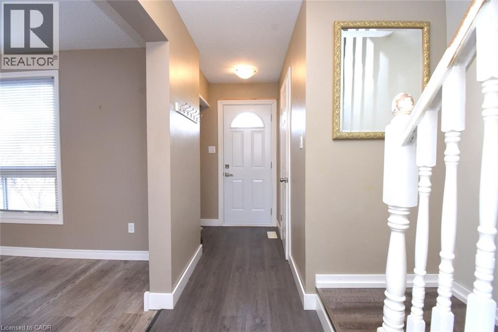 150 Gateshead Crescent Unit# 122, Stoney Creek, Ontario  L8G 4A7 - Photo 4 - 40810806