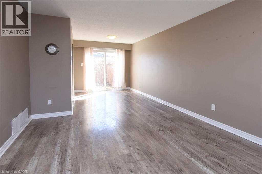 150 Gateshead Crescent Unit# 122, Stoney Creek, Ontario  L8G 4A7 - Photo 7 - 40810806