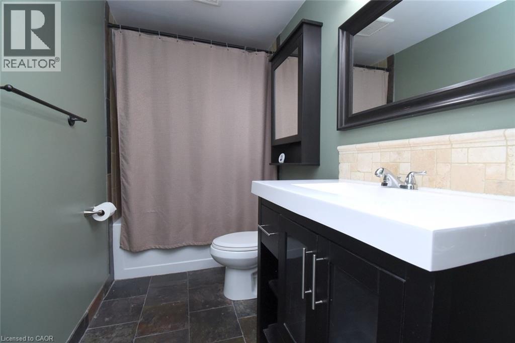 150 Gateshead Crescent Unit# 122, Stoney Creek, Ontario  L8G 4A7 - Photo 24 - 40810806