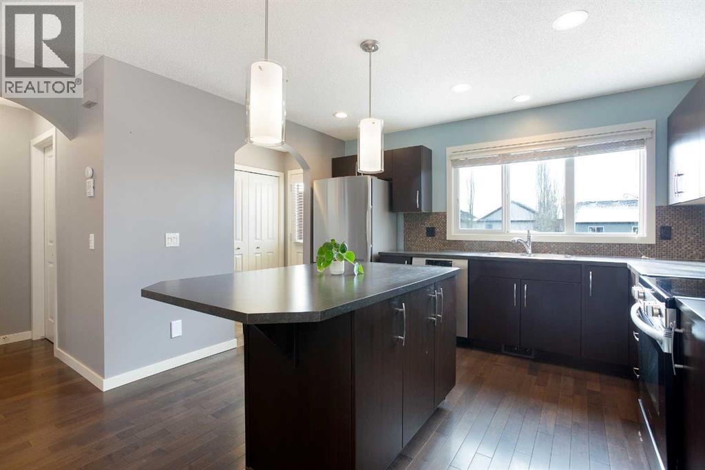 31 Sunset Link, Cochrane, Alberta  T4C 0L9 - Photo 11 - A2292601
