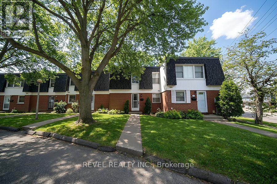 52 - 273 Elgin Street, Brantford, Ontario  N3S 5B2 - Photo 1 - X12887362