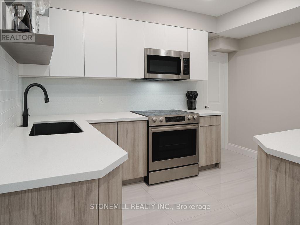 Lower - 368 Mountain Brow Boulevard, Hamilton, Ontario  L8T 1A6 - Photo 4 - X12887472