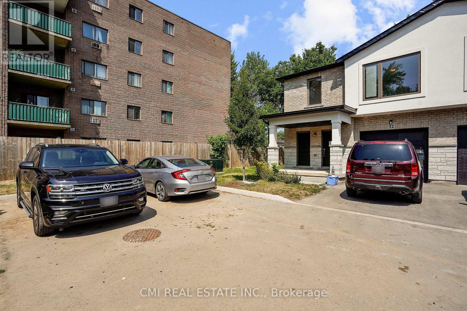 32 Alayche Trail, Welland, Ontario  L3C 0J7 - Photo 3 - X12887520