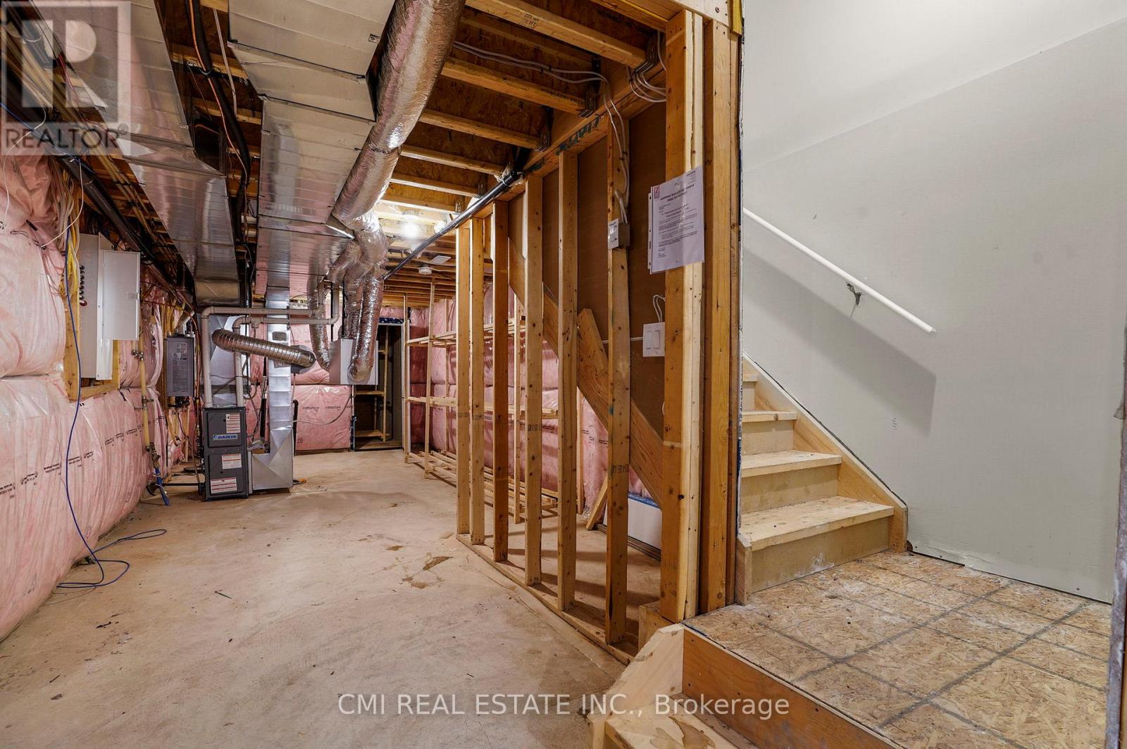 32 Alayche Trail, Welland, Ontario  L3C 0J7 - Photo 33 - X12887520