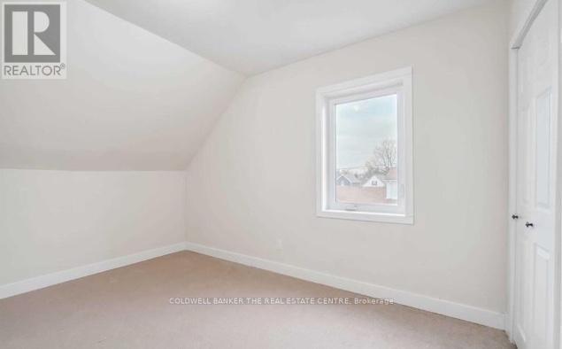 Upper - 77 Mohawk Street, Brantford, Ontario  N3S 2W6 - Photo 8 - X12887532