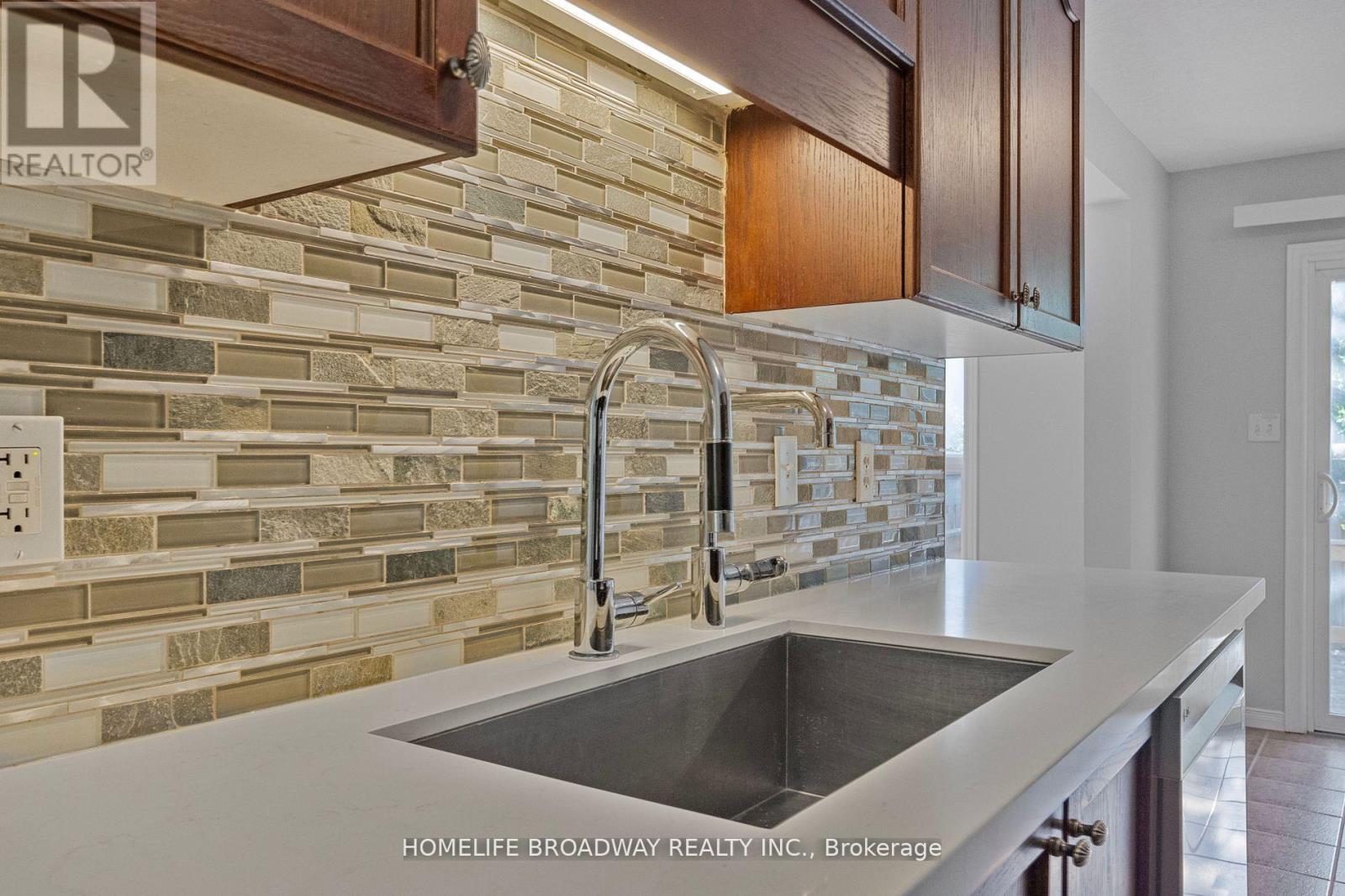 752 Paris Boulevard, Waterloo, Ontario  N2T 2Y1 - Photo 20 - X12887540