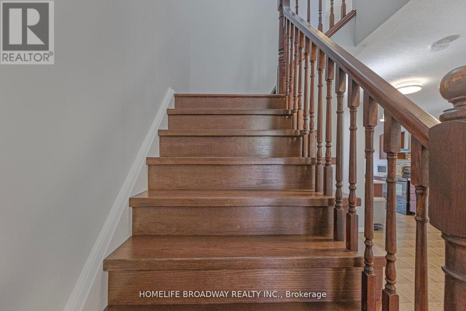 752 Paris Boulevard, Waterloo, Ontario  N2T 2Y1 - Photo 8 - X12887540