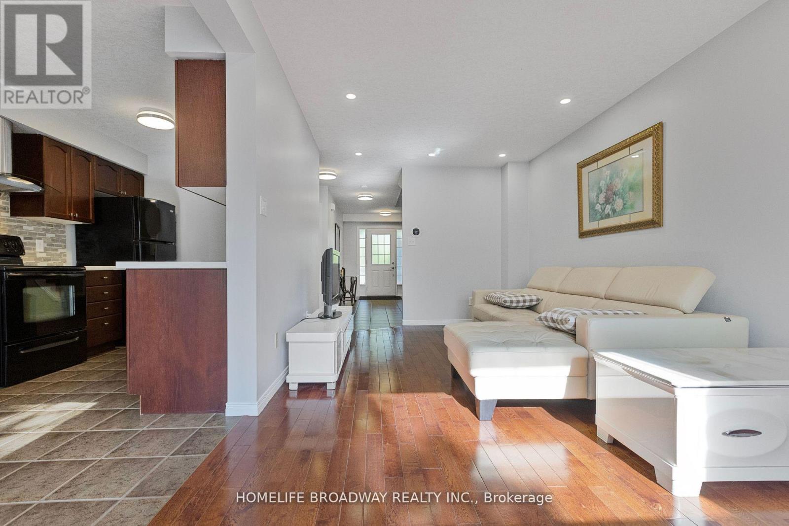 752 Paris Boulevard, Waterloo, Ontario  N2T 2Y1 - Photo 12 - X12887556