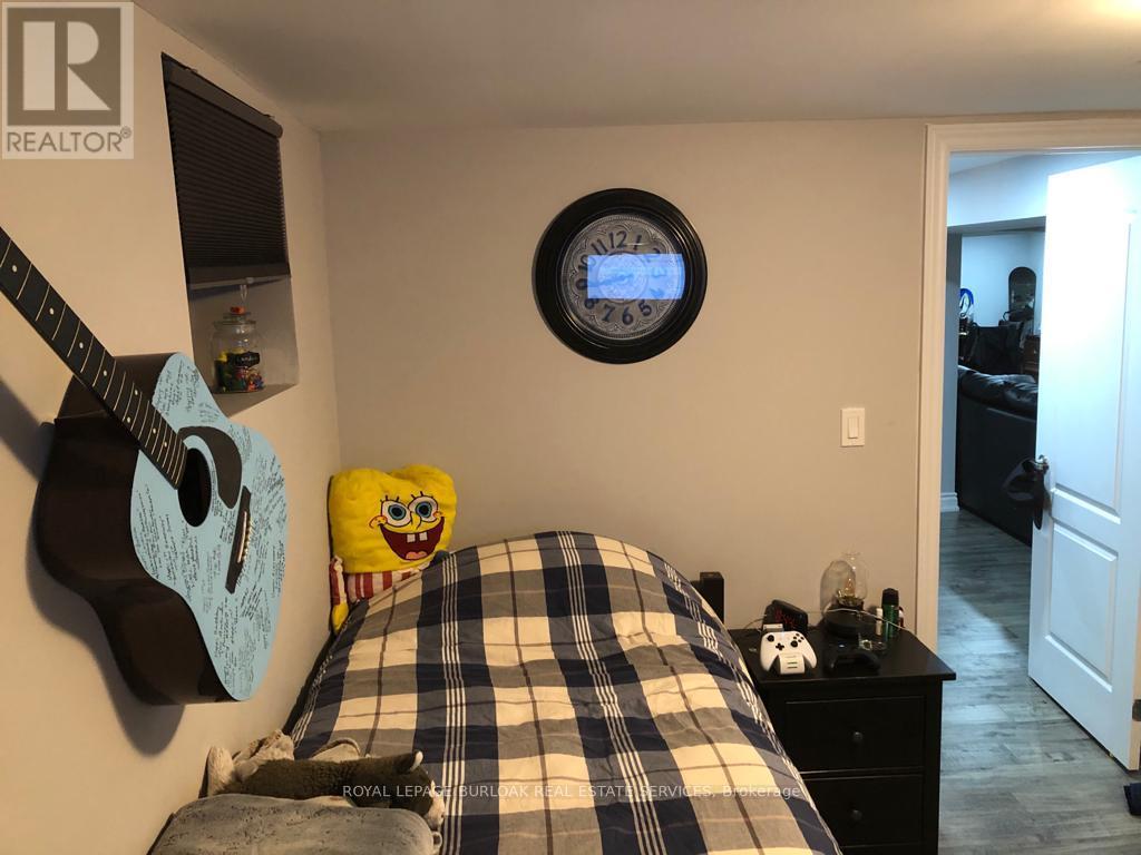 Lower - 15 Michael Avenue, Hamilton (Berrisfield), Ontario  L8T 2Y2 - Photo 11 - X12887642