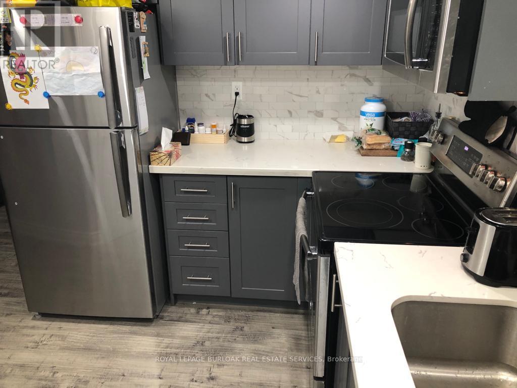 Lower - 15 Michael Avenue, Hamilton (Berrisfield), Ontario  L8T 2Y2 - Photo 3 - X12887642