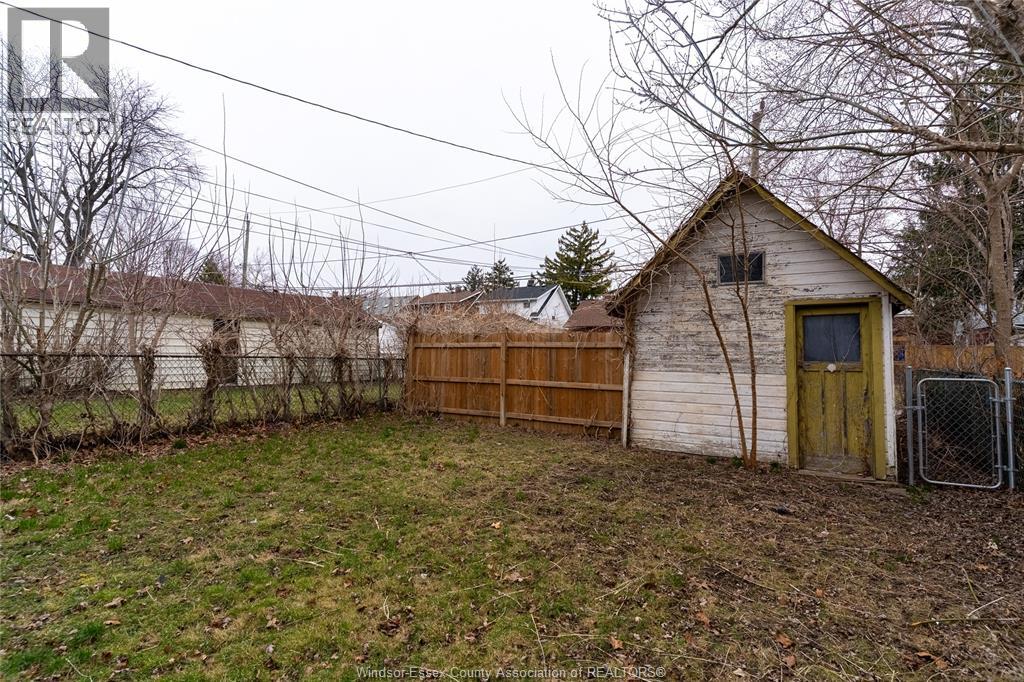 984 Mcewan Avenue, Windsor, Ontario  N9B 2G5 - Photo 25 - 26005463