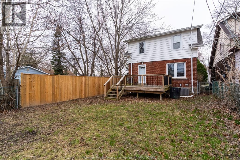 984 Mcewan Avenue, Windsor, Ontario  N9B 2G5 - Photo 26 - 26005463