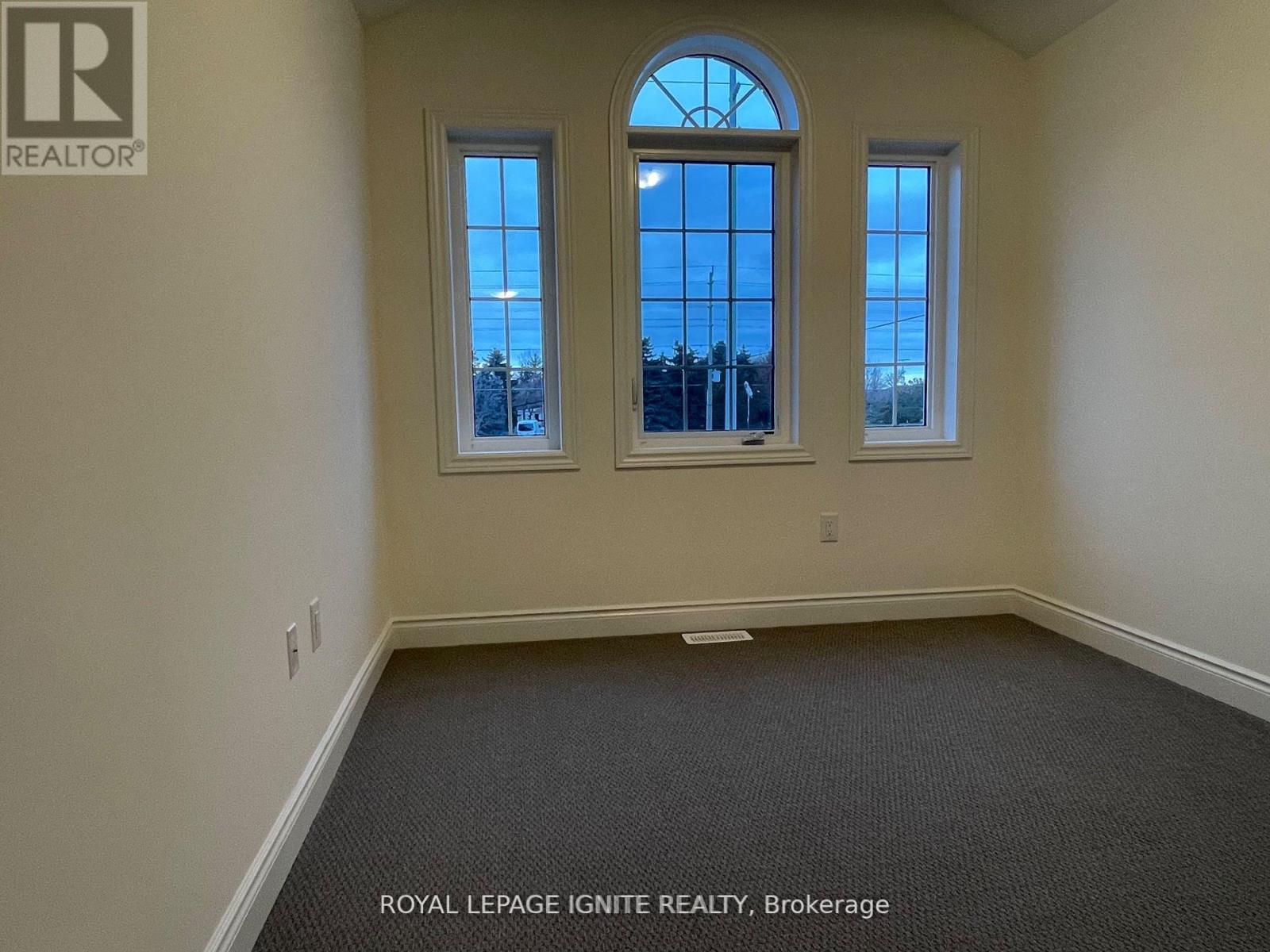 35 Bushwood Trail, Brampton, Ontario L6Y 6G6 - Photo 15 - W12738660