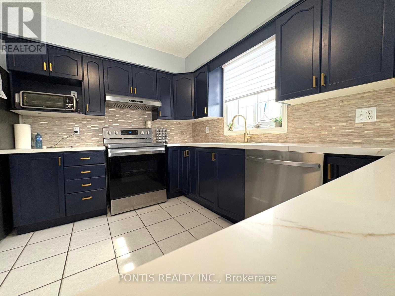 40 Alderson Drive, Cambridge, Ontario  N3C 4C5 - Photo 7 - X12887454