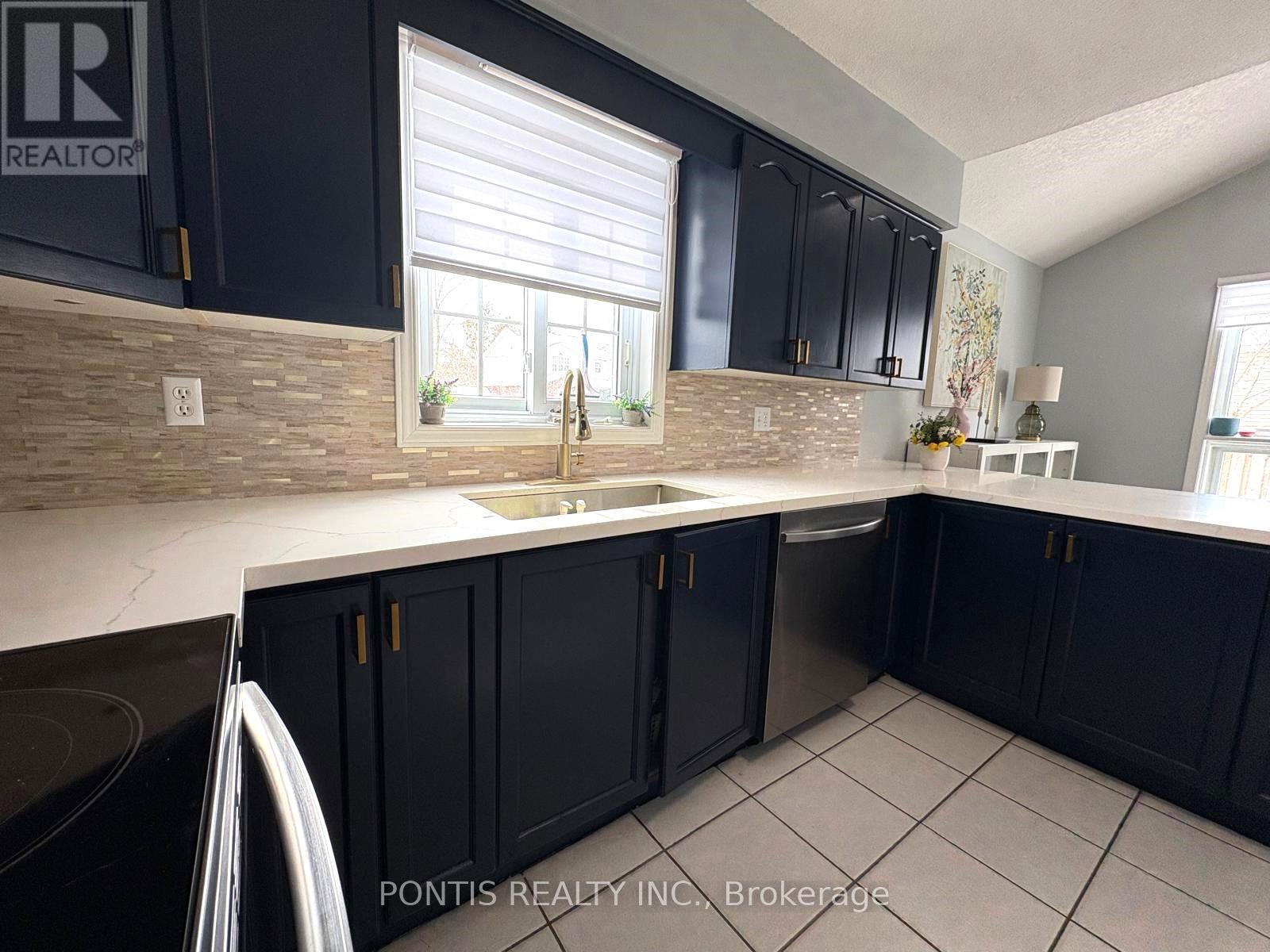 40 Alderson Drive, Cambridge, Ontario  N3C 4C5 - Photo 11 - X12887454