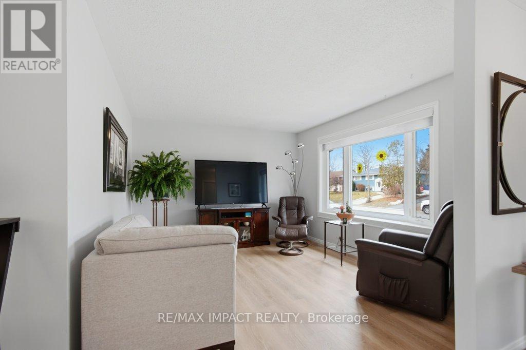 26 Parkview Heights, Quinte West, Ontario  K8V 5L7 - Photo 6 - X12887700