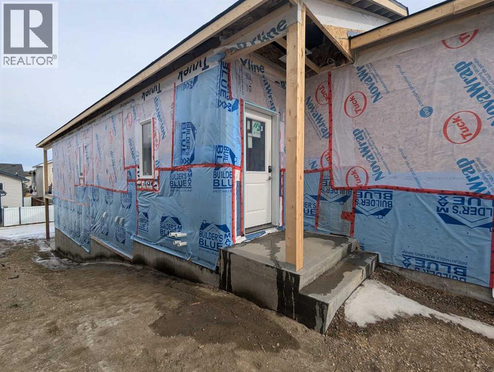 98 Sunwood Crescent Sw, Medicine Hat, Alberta  T1B 4Y6 - Photo 4 - A2288269