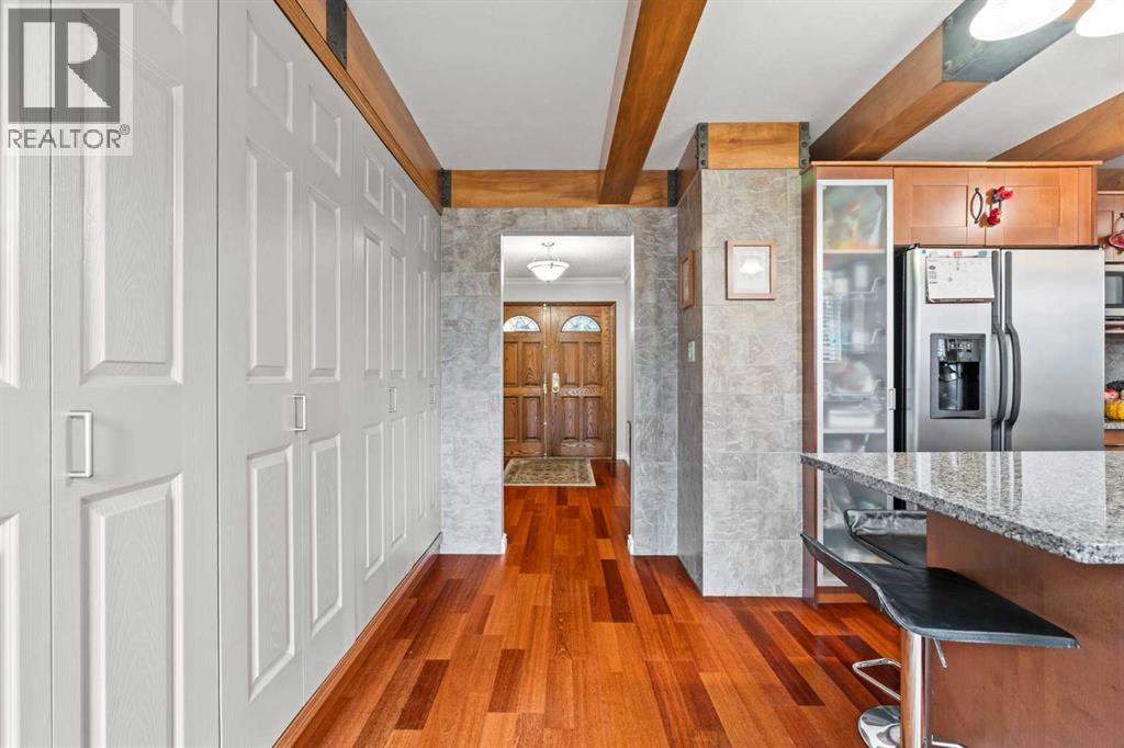 124 Canterbury Drive Sw, Calgary, Alberta  T2W 2G1 - Photo 10 - A2280498