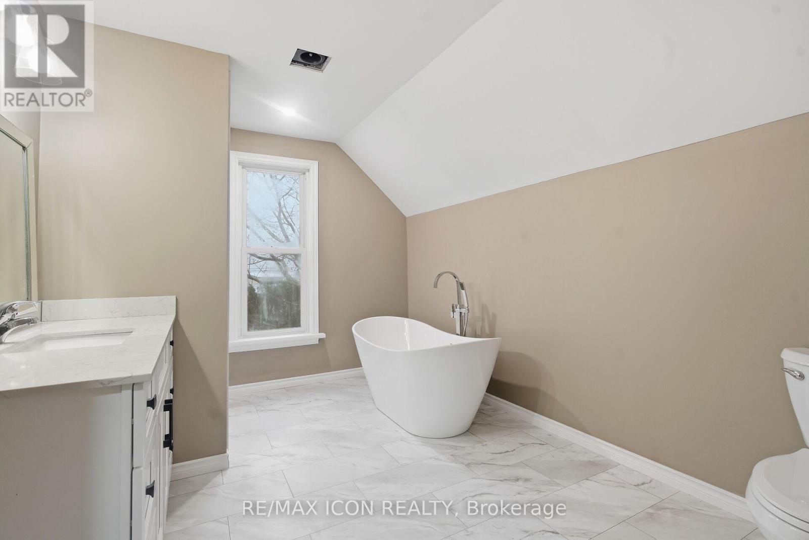 182 Maple Street, West Elgin (West Lorne), Ontario  N0L 2P0 - Photo 30 - X12887690