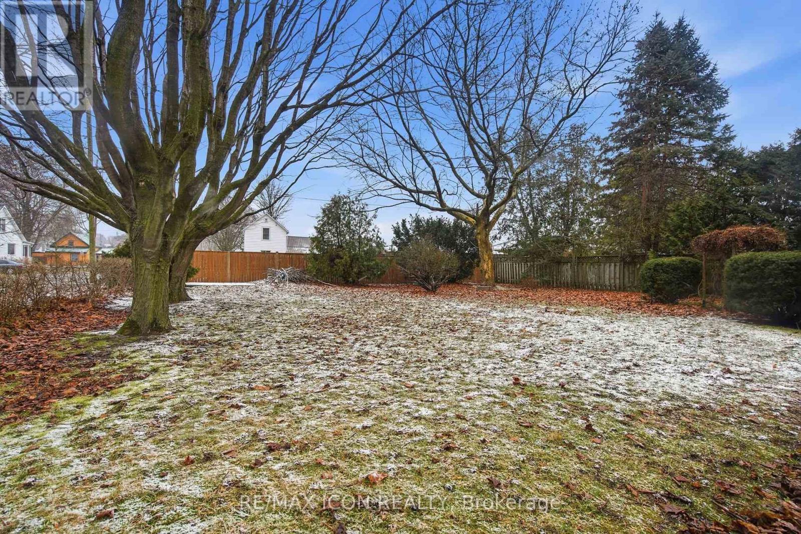 182 Maple Street, West Elgin (West Lorne), Ontario  N0L 2P0 - Photo 35 - X12887690