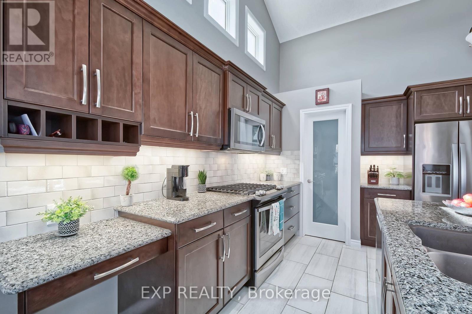 190 Emery St. Street, Central Elgin, Ontario  N5L 0A6 - Photo 25 - X12887736