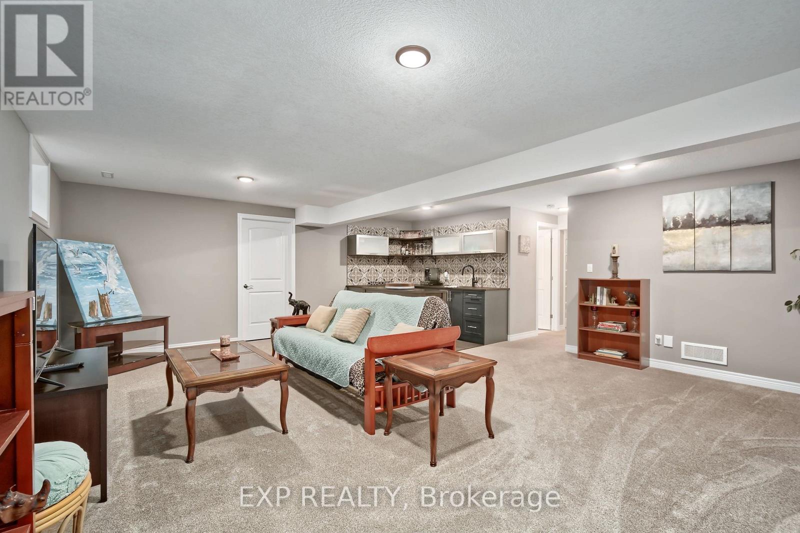 190 Emery St. Street, Central Elgin, Ontario  N5L 0A6 - Photo 35 - X12887736