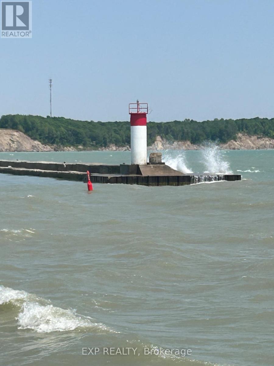 190 Emery St. Street, Central Elgin, Ontario  N5L 0A6 - Photo 47 - X12887736