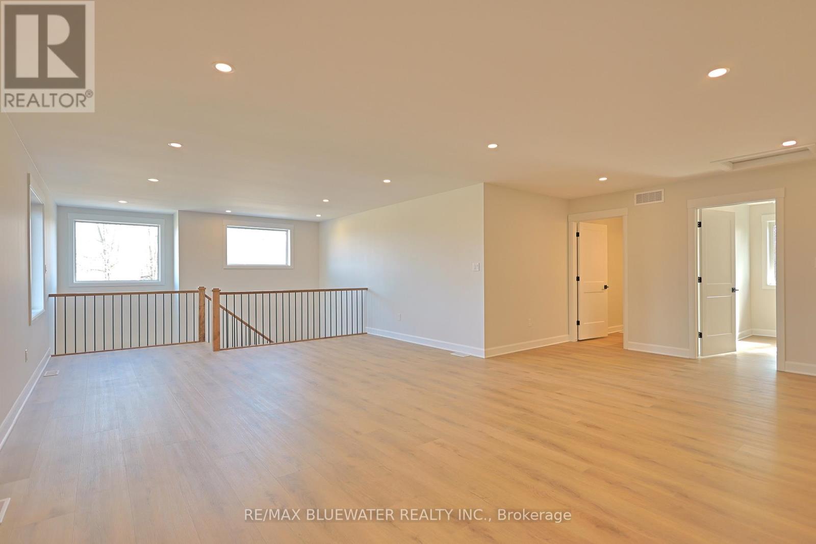 72623 Stanley Street, Bluewater (Hay), Ontario  N0M 2T0 - Photo 35 - X12887774