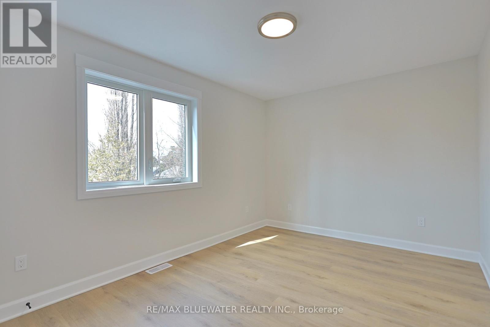 72623 Stanley Street, Bluewater (Hay), Ontario  N0M 2T0 - Photo 38 - X12887774