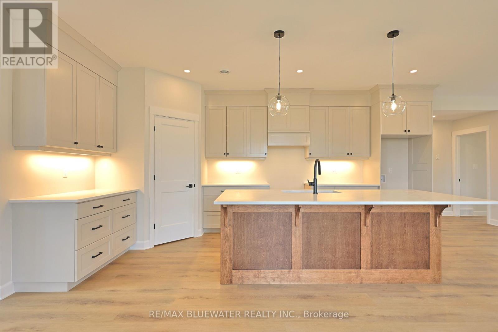 72623 Stanley Street, Bluewater (Hay), Ontario  N0M 2T0 - Photo 4 - X12887774