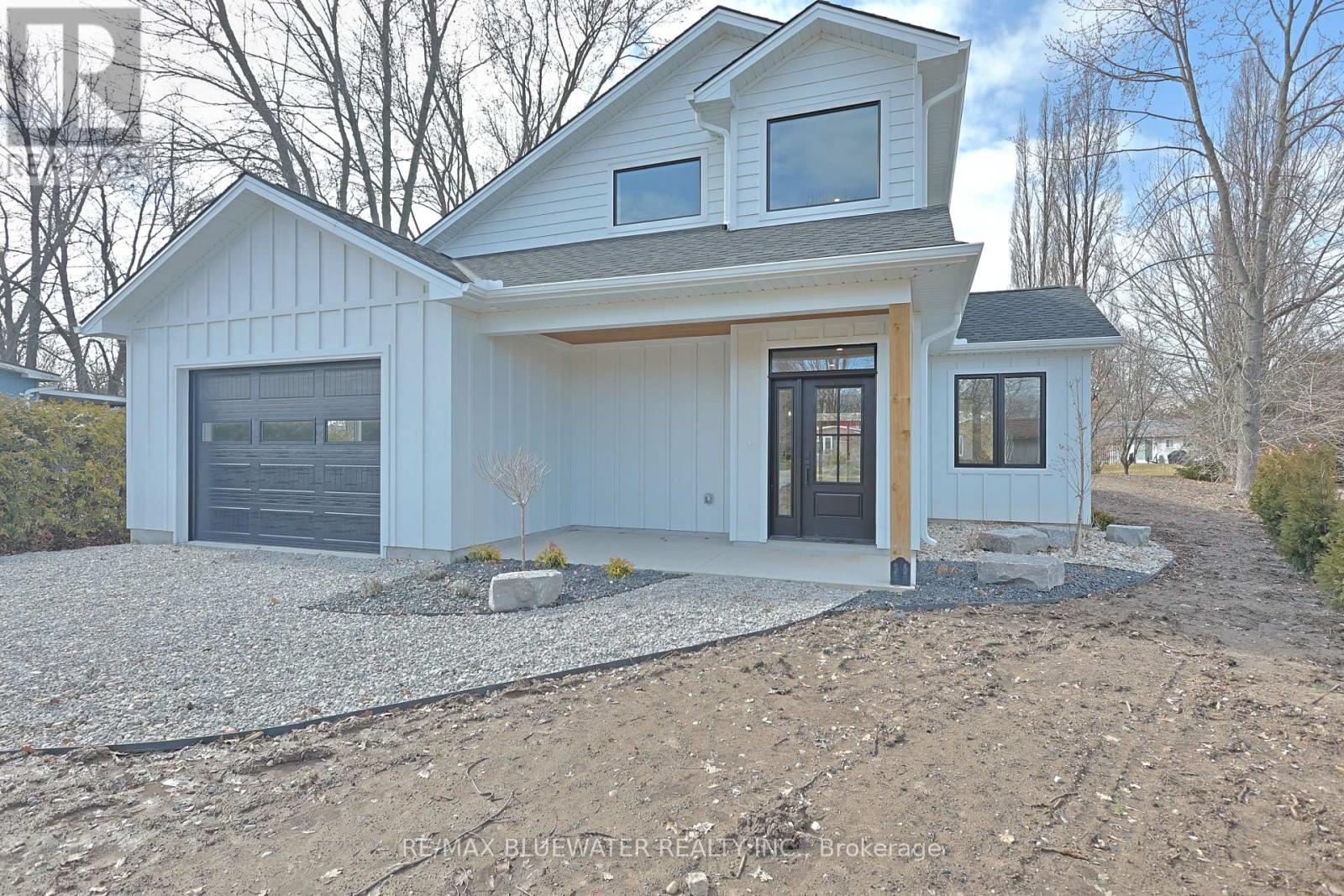 72623 Stanley Street, Bluewater (Hay), Ontario  N0M 2T0 - Photo 7 - X12887774