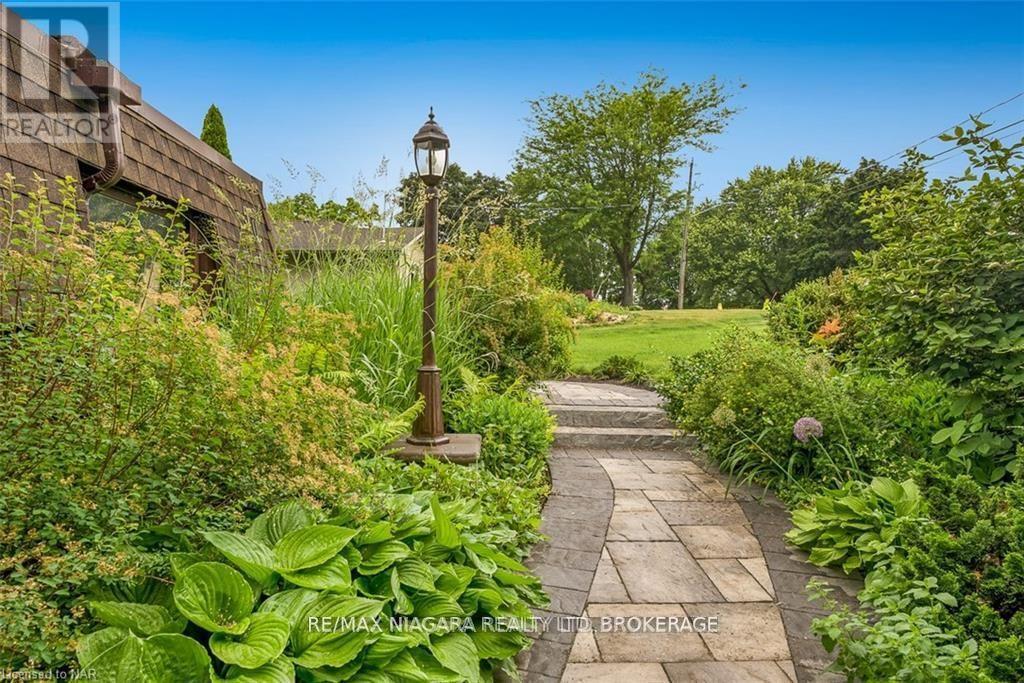 50 Melrose Drive, Niagara-On-The-Lake, Ontario  L0S 1J0 - Photo 21 - X12676556