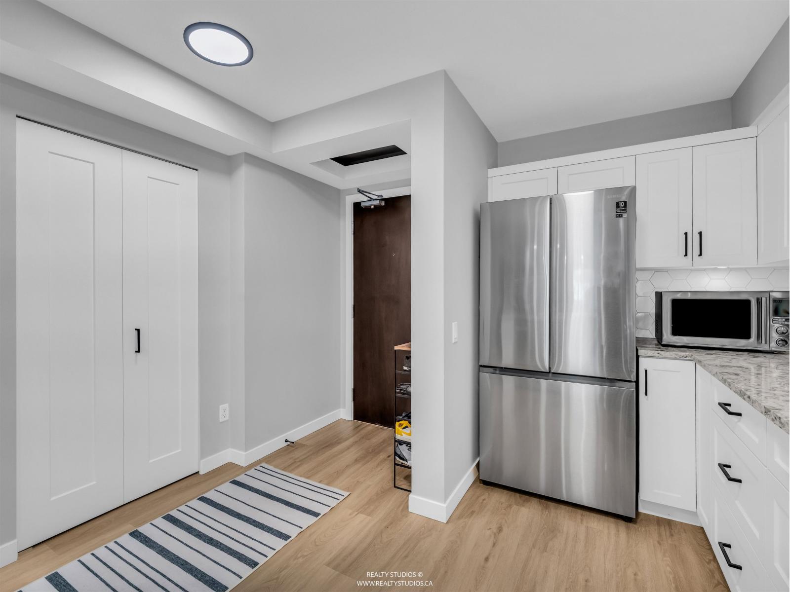 222 10866 City Parkway Way, Surrey, British Columbia  V3T 5W9 - Photo 6 - R3078298