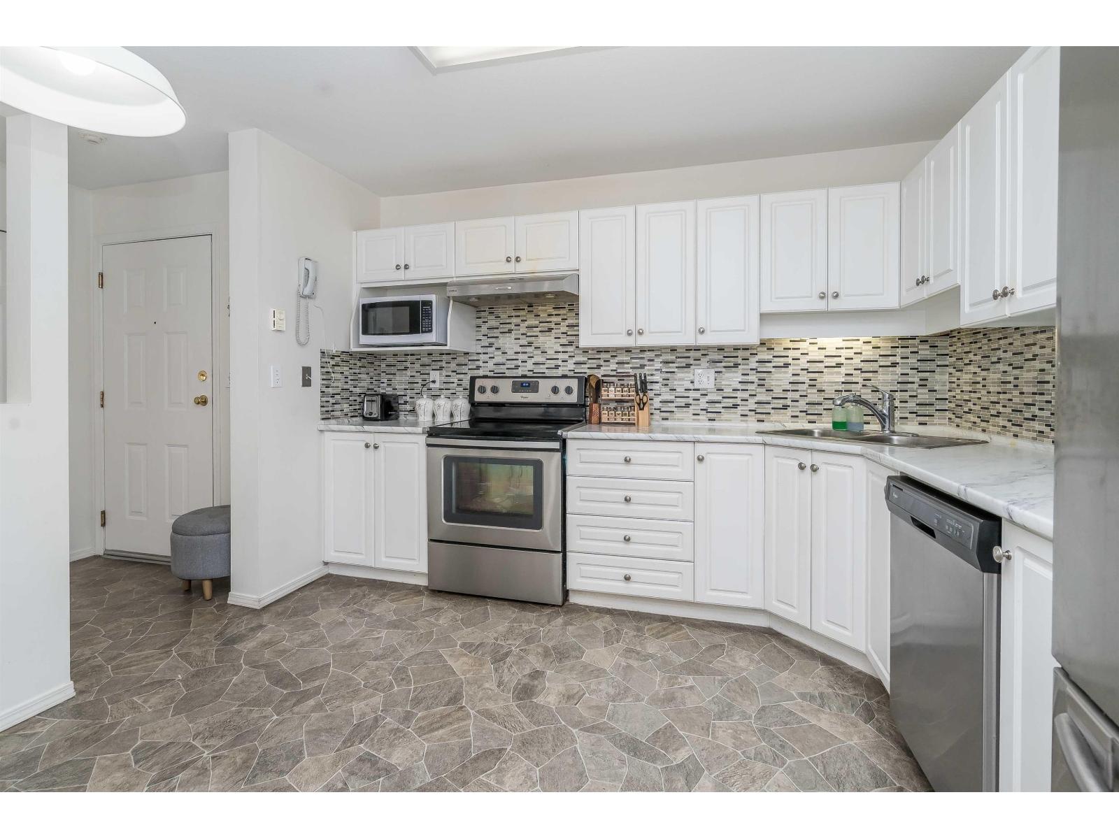 301 31831 Peardonville Road, Abbotsford, British Columbia  V2T 1L5 - Photo 10 - R3097987