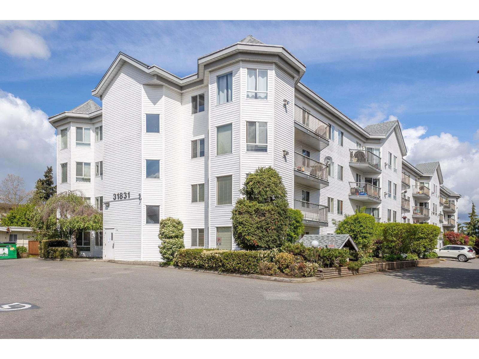 301 31831 PEARDONVILLE ROAD, Abbotsford, British Columbia