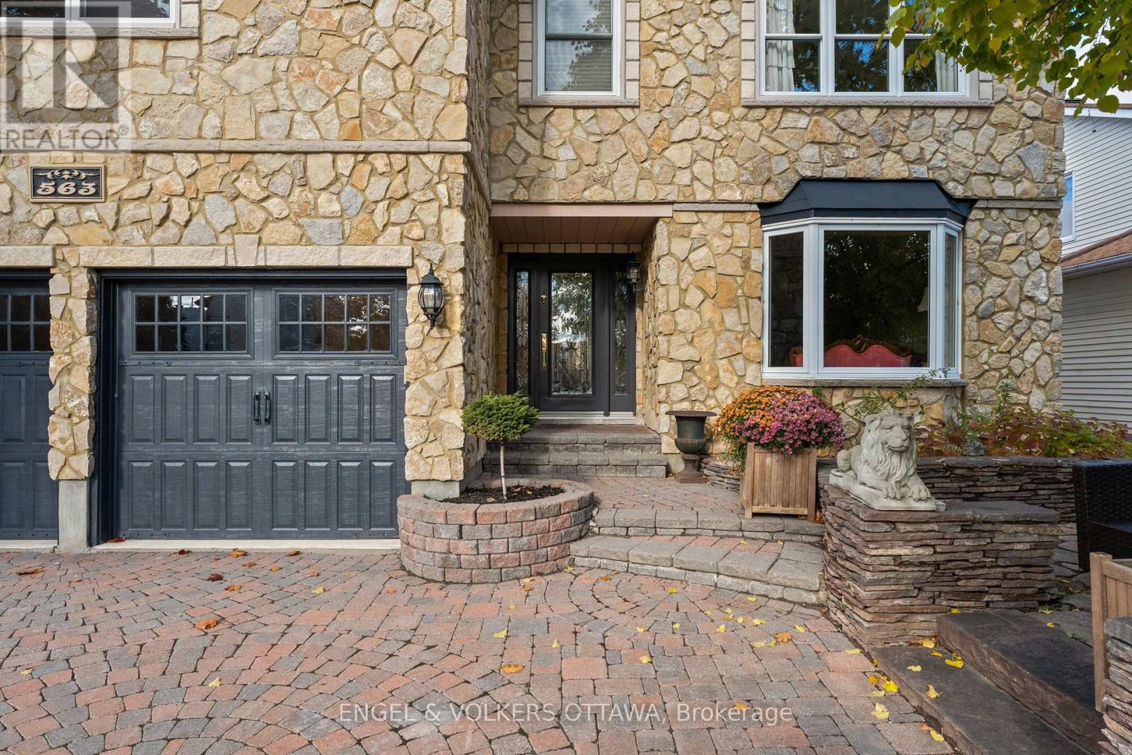 563 Merkley Drive, Ottawa, Ontario K4A 1V9 - Photo 2 - X12887758