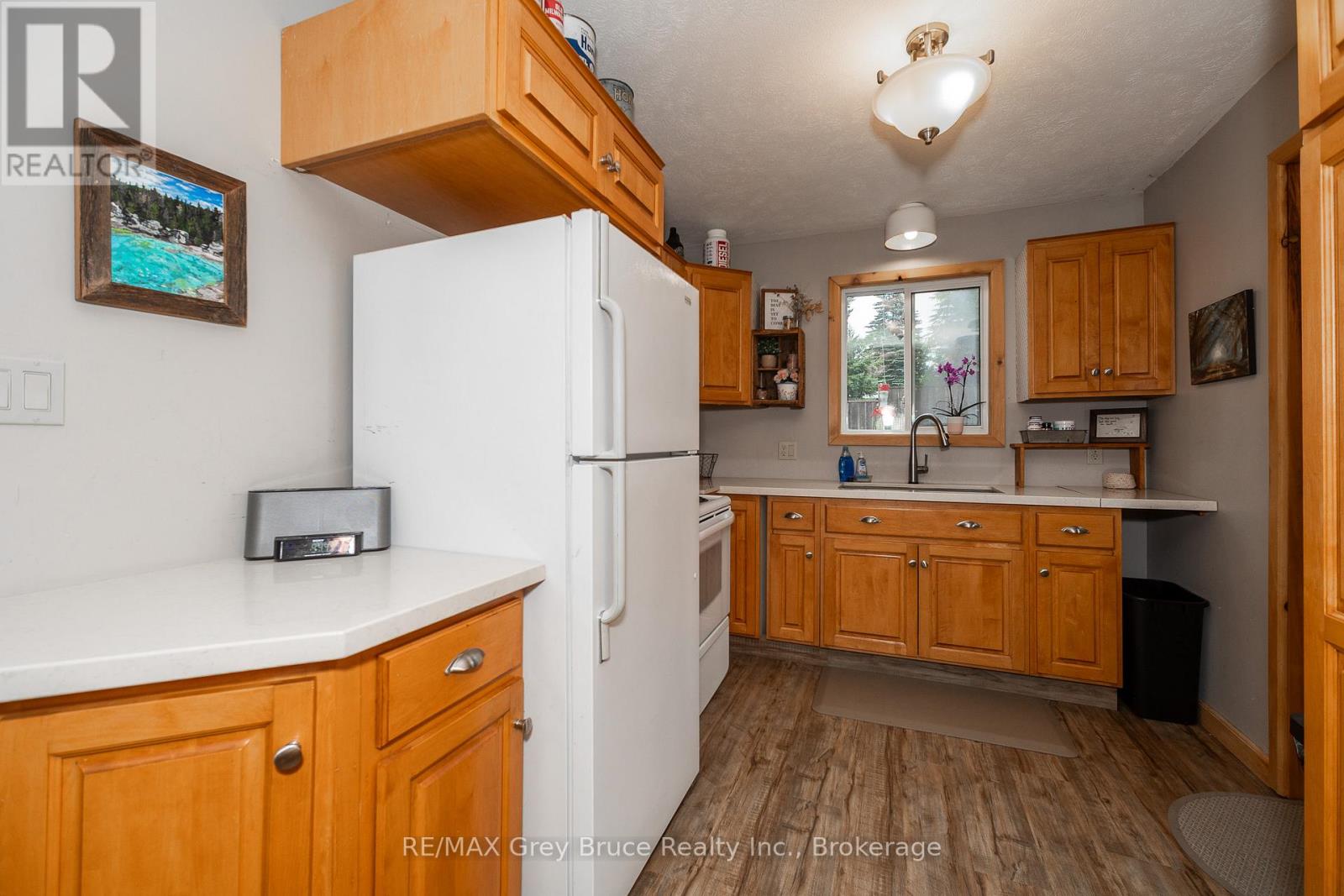 101530 Side Road 9, Georgian Bluffs, Ontario  N0H 2N0 - Photo 13 - X12887522