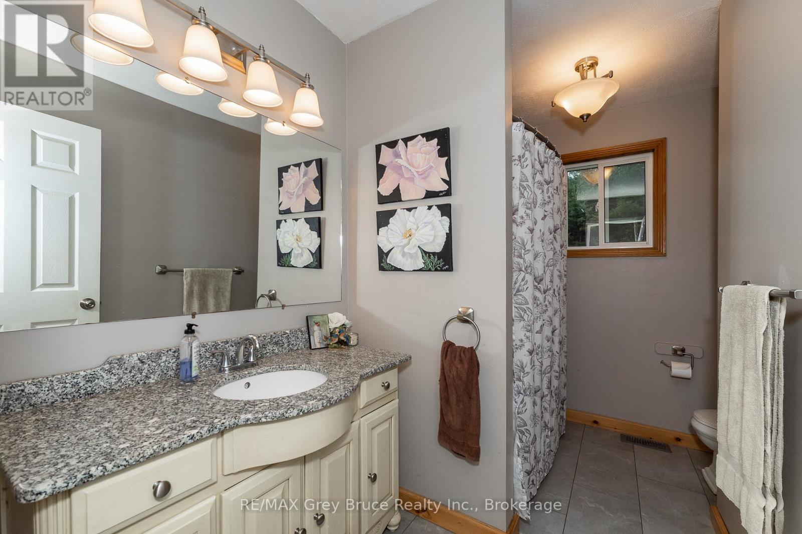 101530 Side Road 9, Georgian Bluffs, Ontario  N0H 2N0 - Photo 16 - X12887522