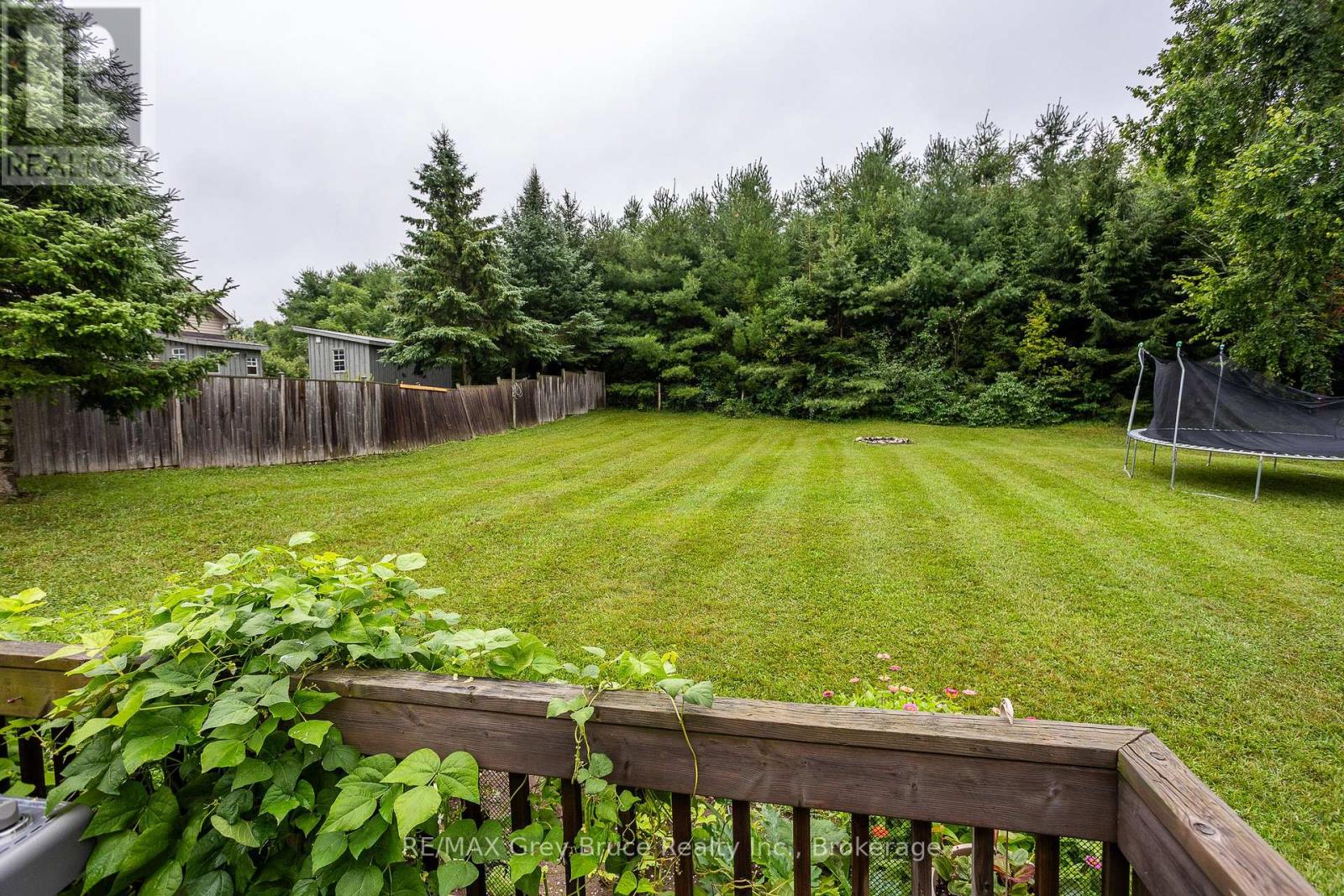 101530 Side Road 9, Georgian Bluffs, Ontario  N0H 2N0 - Photo 36 - X12887522