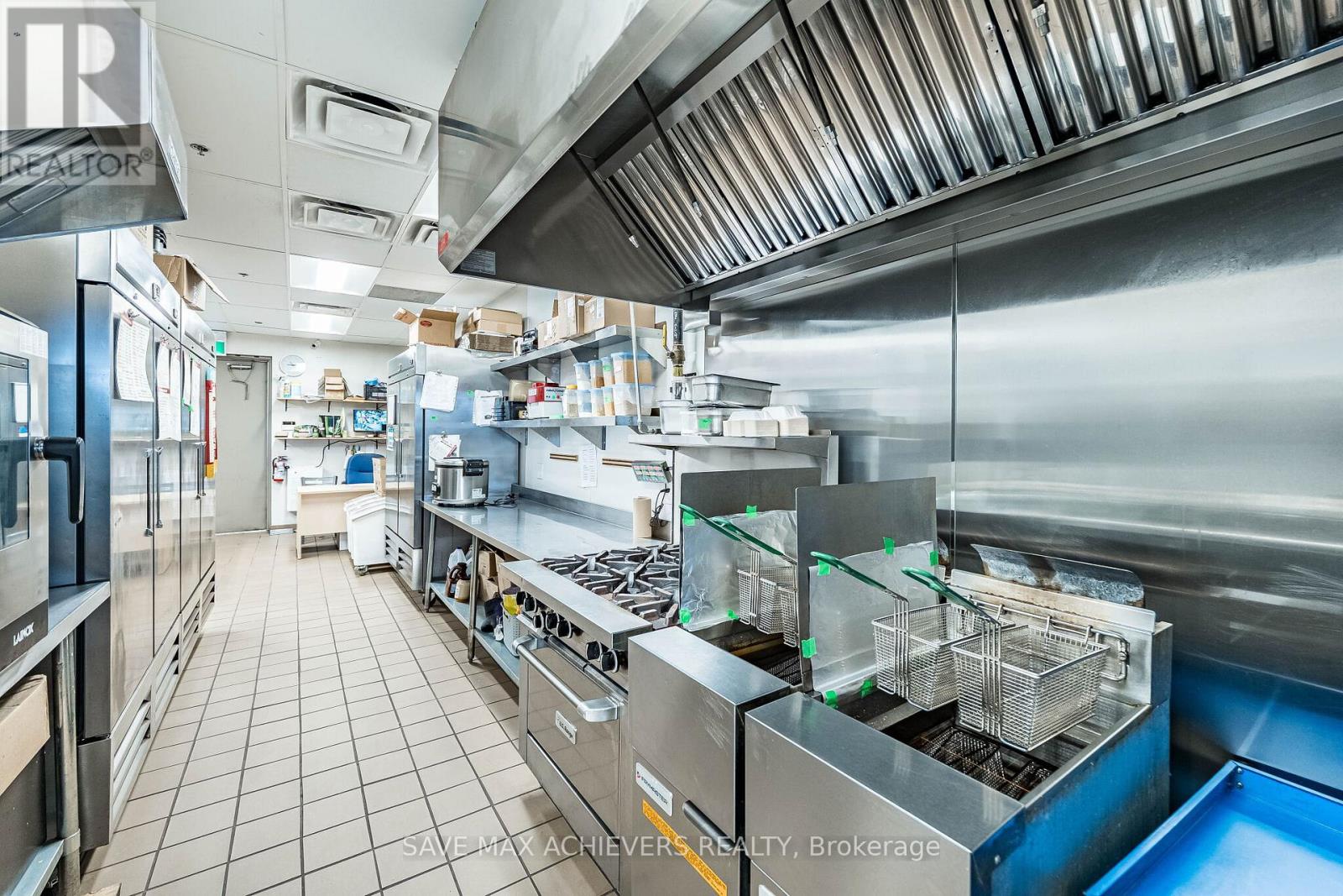 B11 - 9600 Islington Avenue, Vaughan, Ontario  L4H 2T1 - Photo 24 - N12867310