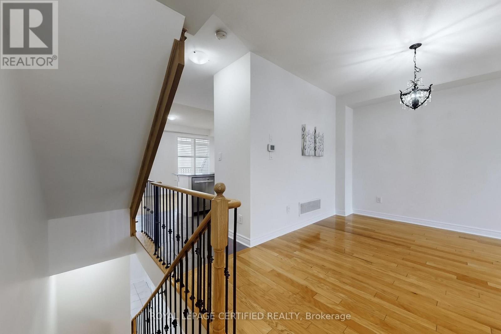 2 - 5725 Tosca Drive, Mississauga, Ontario  L5M 6V9 - Photo 7 - W12887464