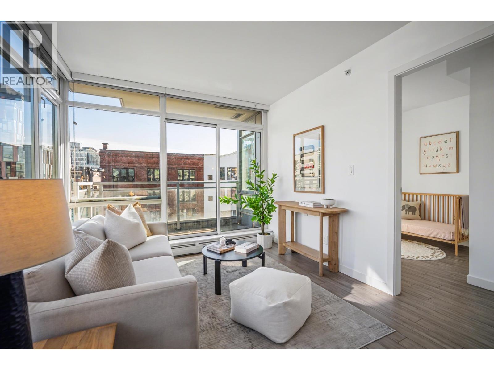 305 1775 Quebec Street, Vancouver, British Columbia V5T 0E3 - Photo 6 - R3099937