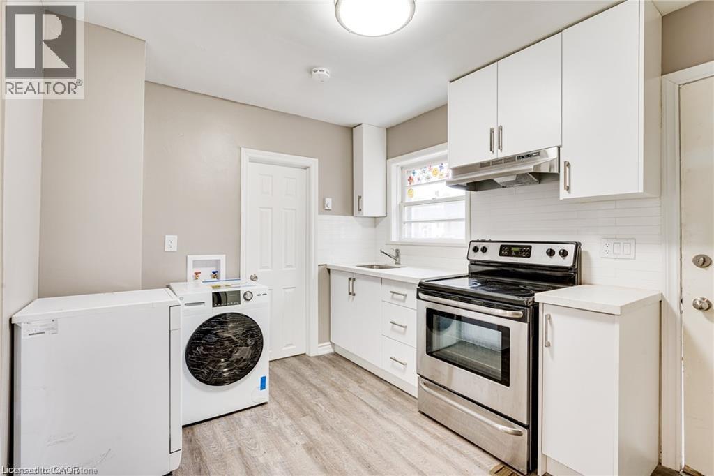 35 Albion Street Unit# Lower, Brantford, Ontario  N3T 3L9 - Photo 2 - 40812563