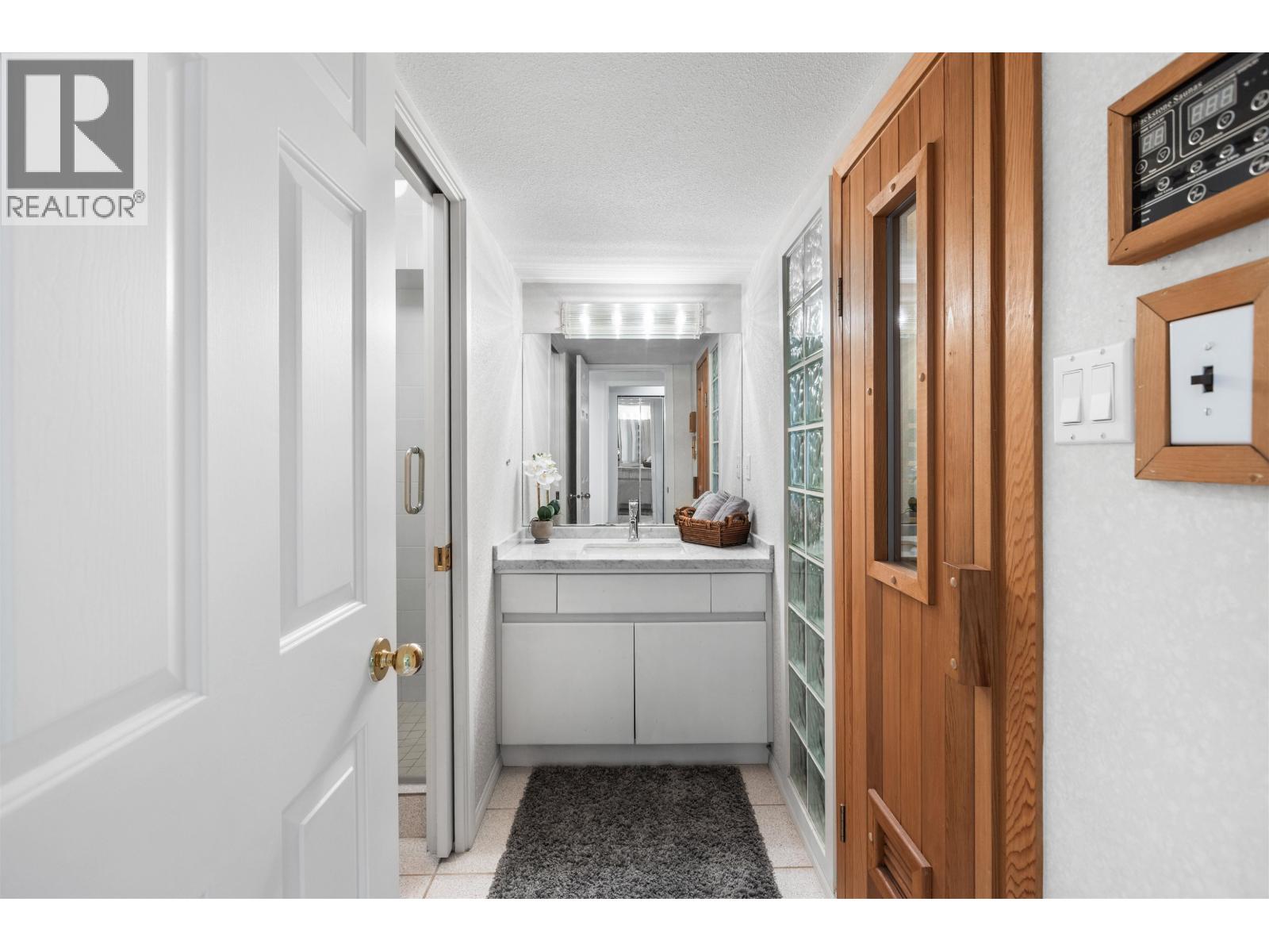 2318 Oliver Crescent, Vancouver, British Columbia V6L 1S5 - Photo 35 - R3099933