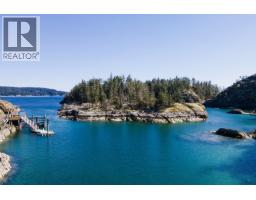 5063 SHERMAN LANE, Halfmoon Bay, British Columbia
