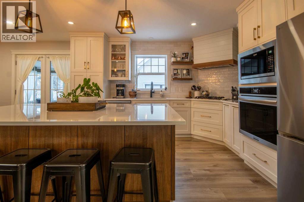 5910 60 Street, Olds, Alberta  T4H 1Y2 - Photo 2 - A2276550