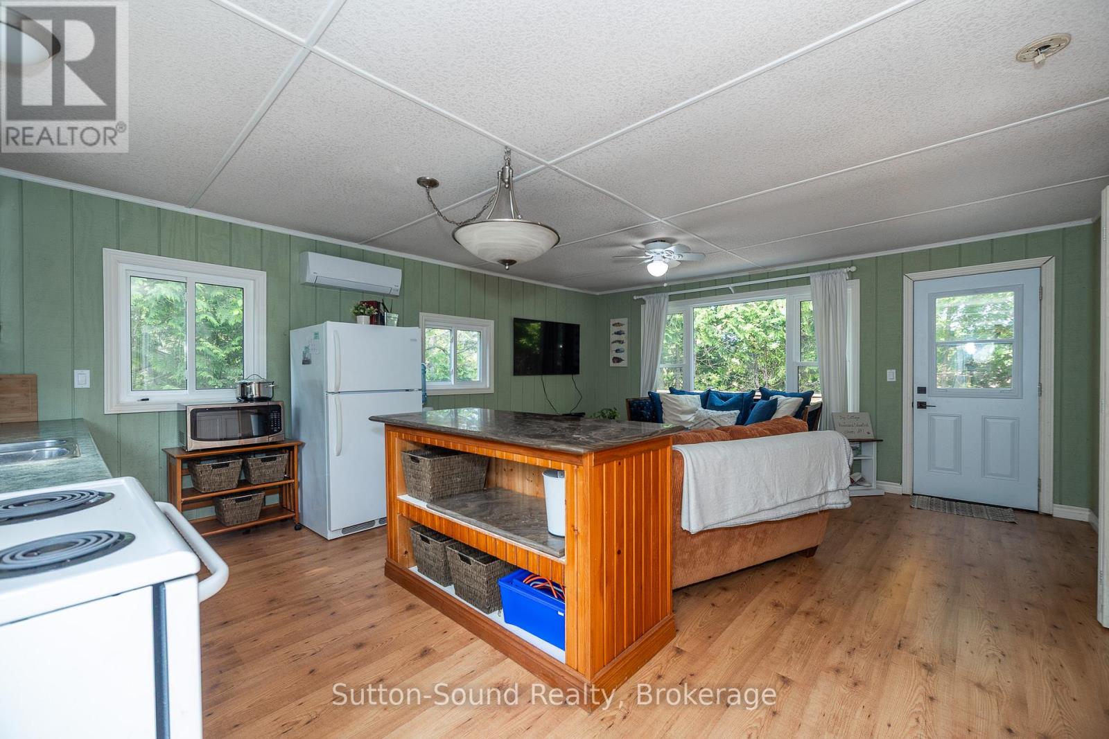 1055 2nd Avenue S, Native Leased Lands, Ontario  N0H 2G0 - Photo 11 - X12887684