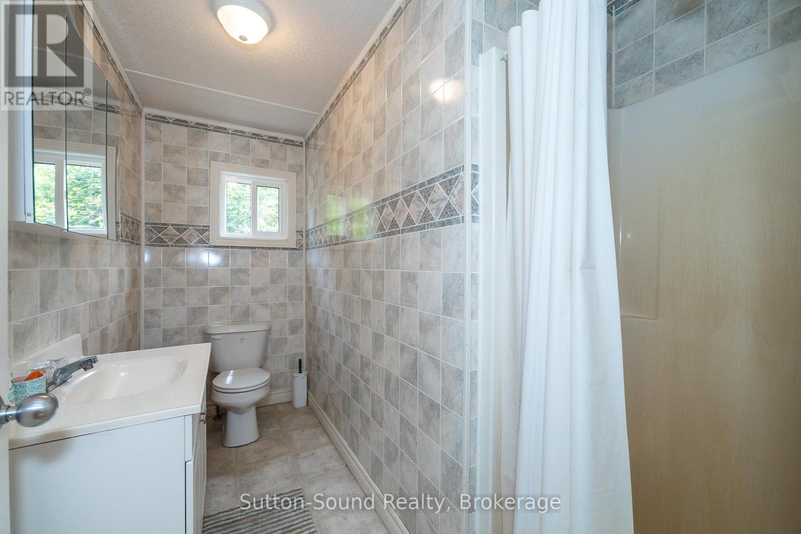 1055 2nd Avenue S, Native Leased Lands, Ontario  N0H 2G0 - Photo 9 - X12887684