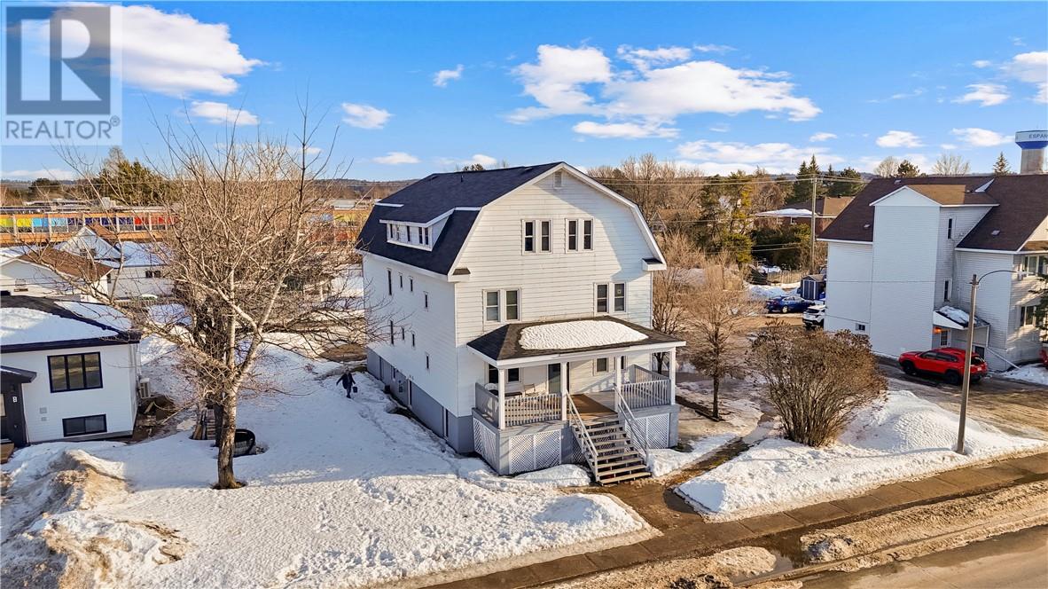 186 Barber Street, Espanola, Ontario  P5E 1S4 - Photo 1 - 2126827
