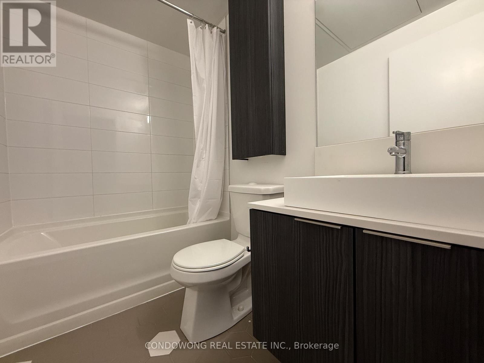 1706 - 68 Shuter Street, Toronto, Ontario  M5B 0B4 - Photo 6 - C12887748